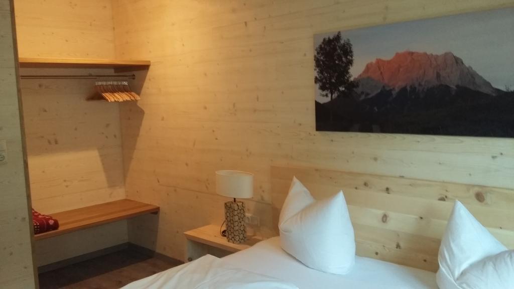 Appartements Alpenland Lermoos Quarto foto