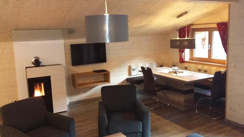 Appartements Alpenland Lermoos Quarto foto